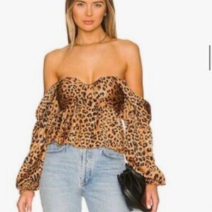 House of Harlow Small silk leopard off the shoulder blouse